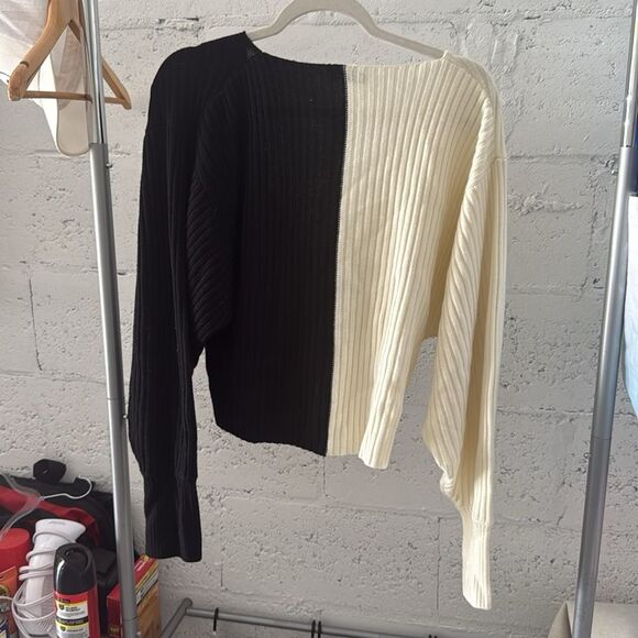 AMUR Cruz Twist Sweater - Black & Cream Off Shoulder 100% Merino Wool NWT Medium - Picture 7 of 7